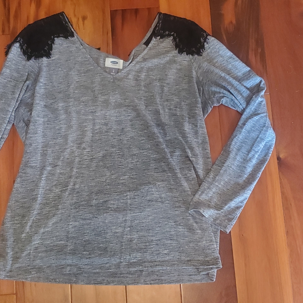 Gray V-Neck Top with Black Lace Accents